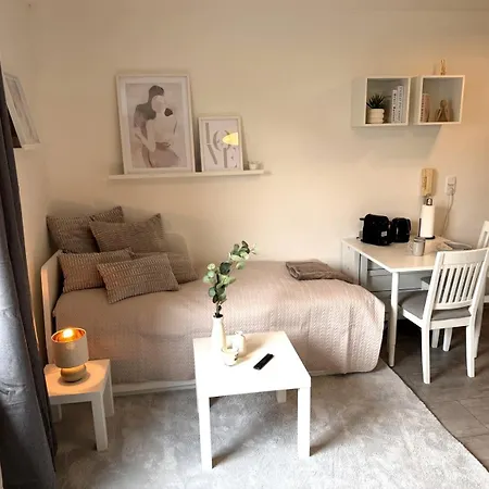 Studio-apartment In Zentraler Lage Naehe Uni * Kassel
